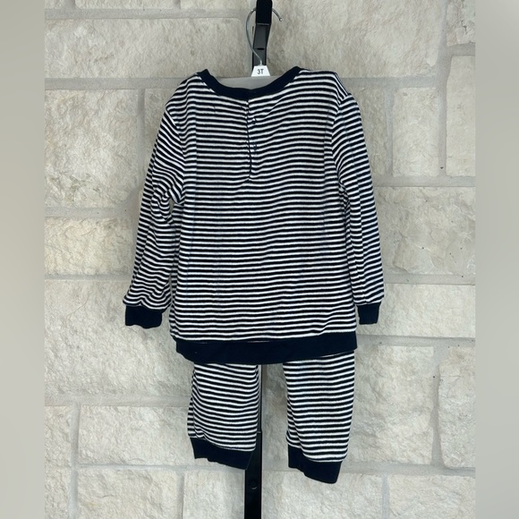 Ralph Lauren 24 month Sweatsuit Top & Pants Snaps in back With Kangaroo Pockets - Picture 4 of 8